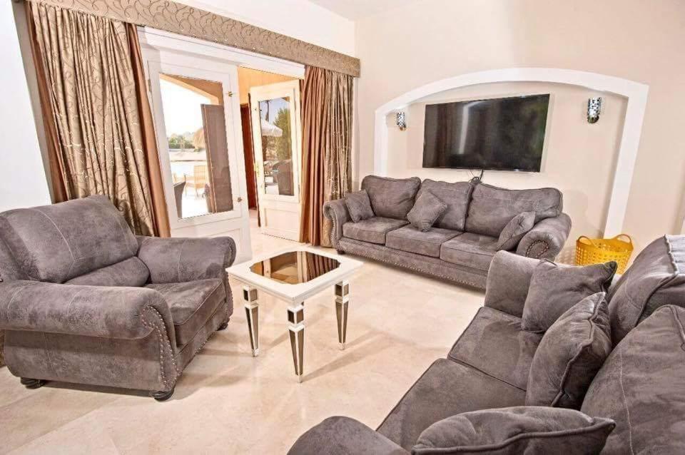 Willa Y 140 Wast Golf Heated Private Pool